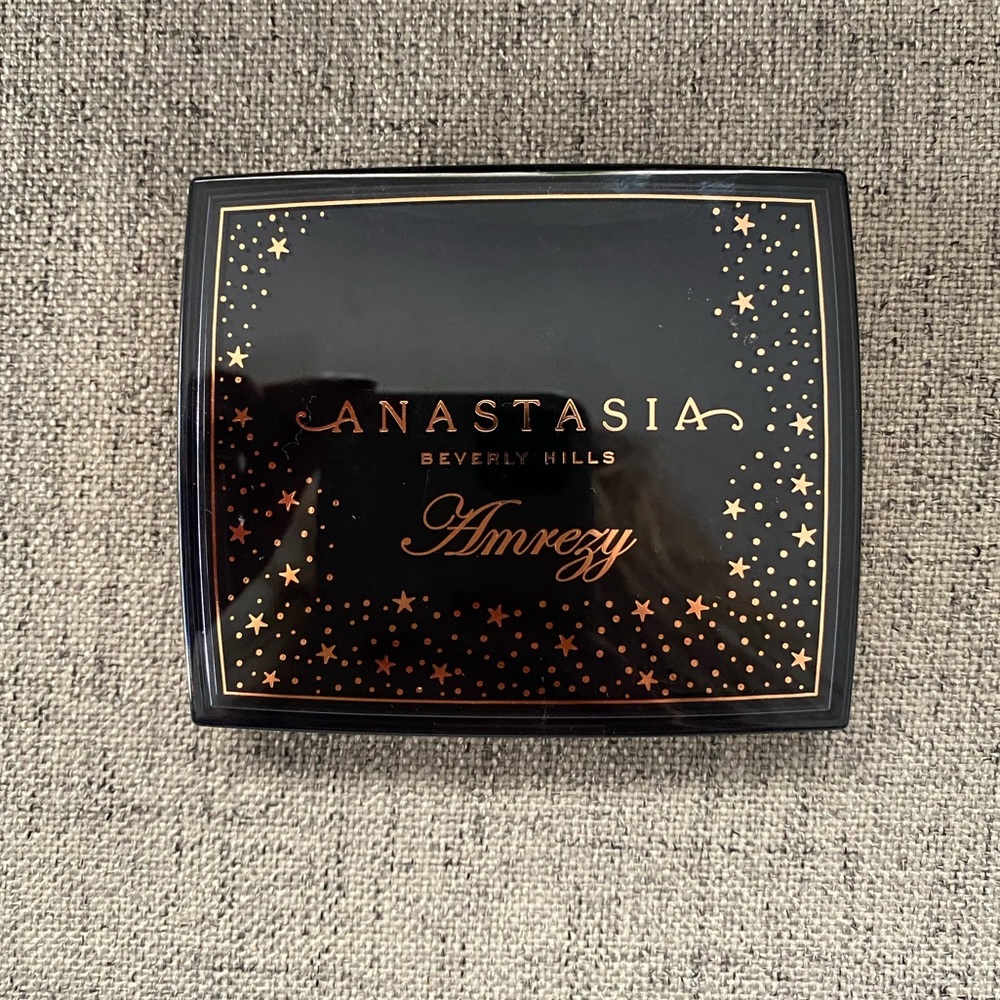 New Anastasia Beverly Hills Amrezy Highlighter